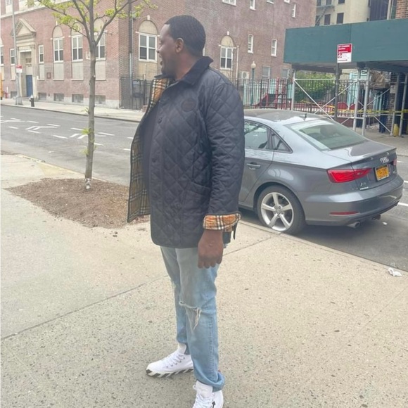 Meet your Posher, George - Picture 3 of 4